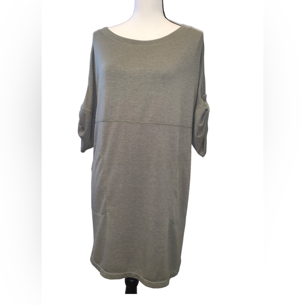 Max Studio comfy knit leasure dress women’s size Medium 10